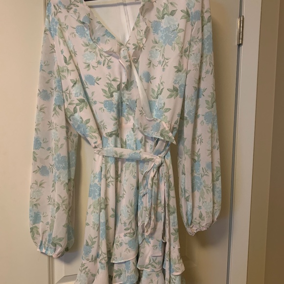 Suzy Shier Dress - Picture 1 of 3